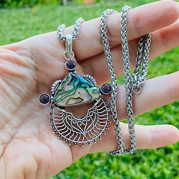 Abalone Shell & Amethyst Wheat Chain Necklace - Picture 4 of 4